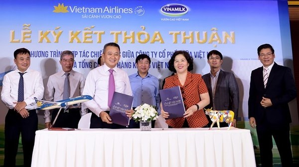 ベトナム航空とビナミルクが提携 機内で共同ブランド商品提供など 経済 Vietjoベトナムニュース